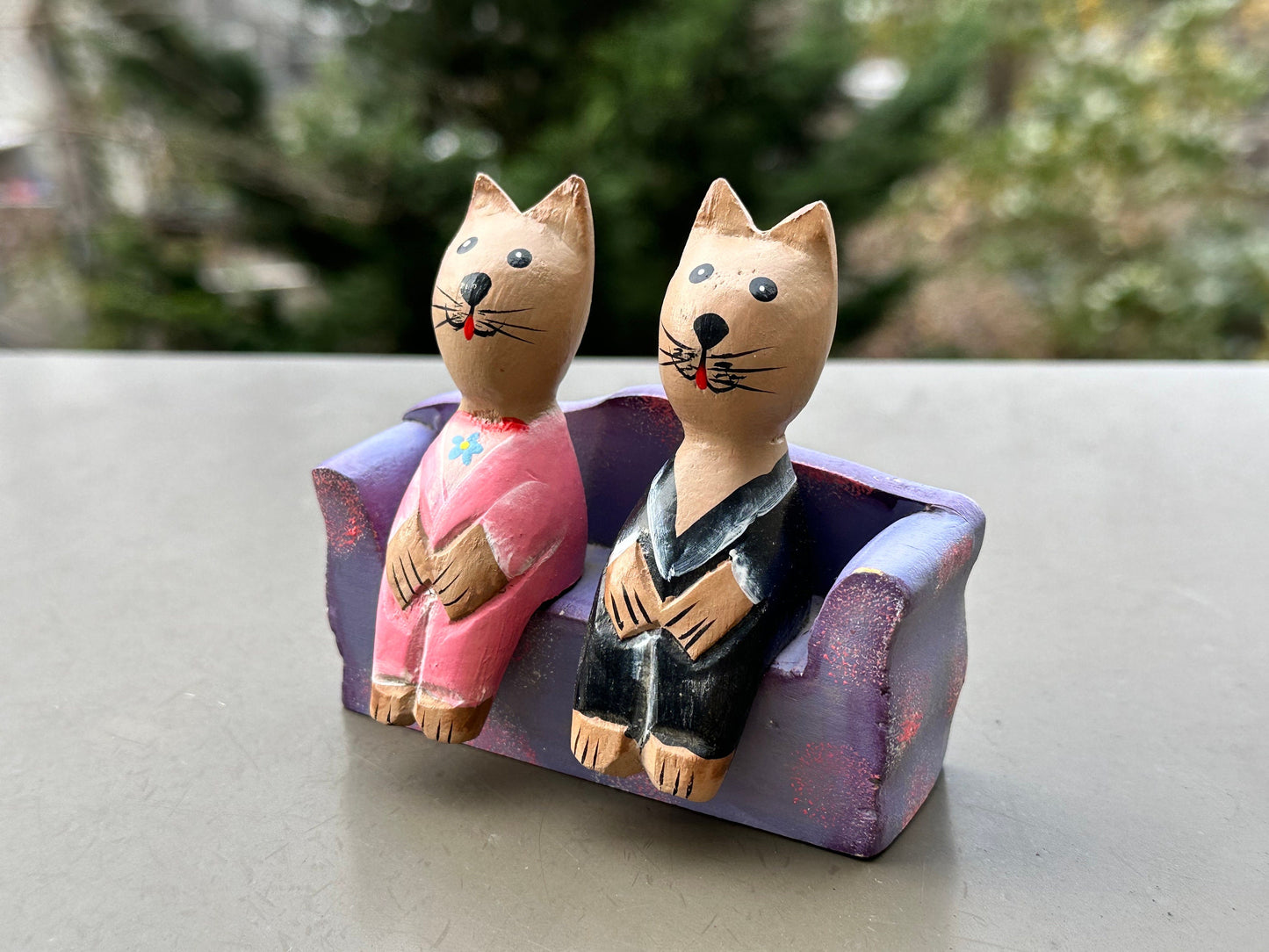 Wood cat couple on sofa wood sculpture gift halloween Christmas happy new year colorful adorable figurine