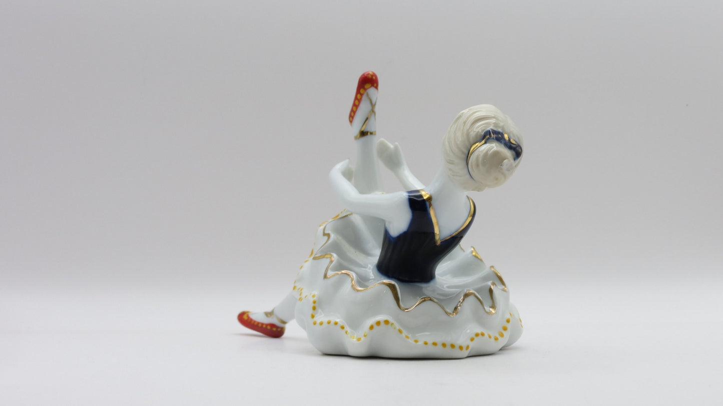 porcelain Dutch ballet dancer girl ceramic figurine ceramic art sculpture