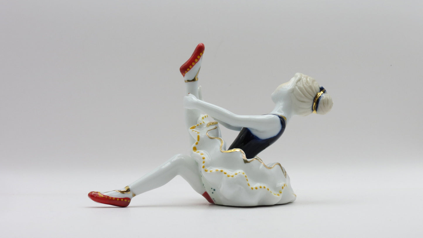 porcelain Dutch ballet dancer girl ceramic figurine ceramic art sculpture